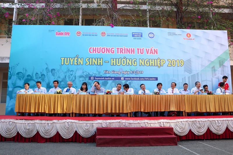 toyota-tien-giang-dong-hanh-cung-truong-dai-hoc-tien-giang-trong-ngay-hoi-tu-van-huong-nghiep-tuyen-sinh-nam-2019-03